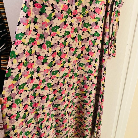 H&M CONSCIOUS Cotton Midi Floral Dress Size Large V-Neck Long Puff Sleeve (NWT) - Picture 7 of 8